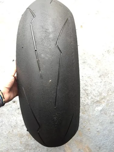 pneu pirelli diablo supercorsa sp riscado na lateral 190/55-17 original usado 