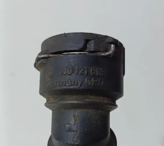 Conector mangueira radiador Vw Bora\Golf mk4 2002 1j0121619