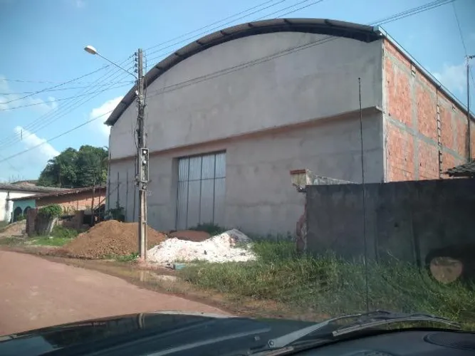 Galpão na br 316 em Castanhal 15x40 escriturado por R$4.000.000,00