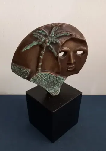 Escultura bronze - 25 cm de altura com a base