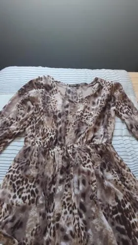 Vestido areia e mel