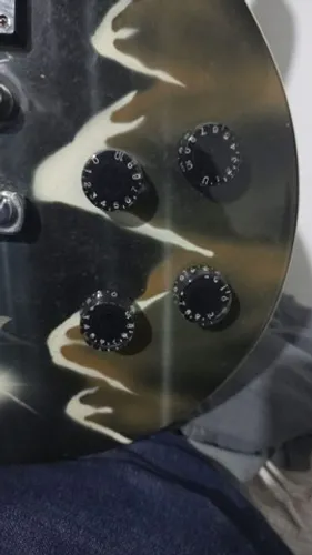 Guitarra Golden Les Paul