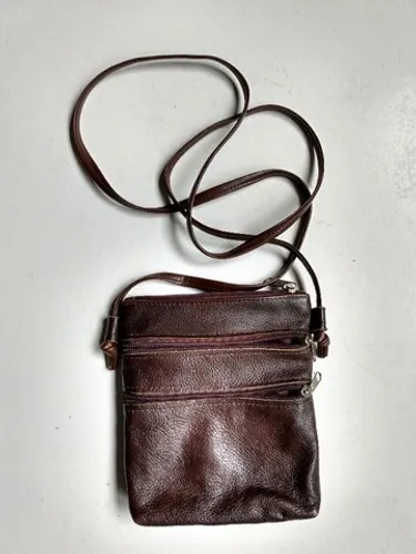 Bolsa De Alça Transversal Em Couro