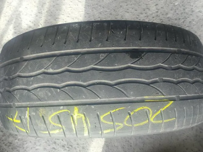 Pneu 205 45 17 ling long perfil baixo usado VW gol