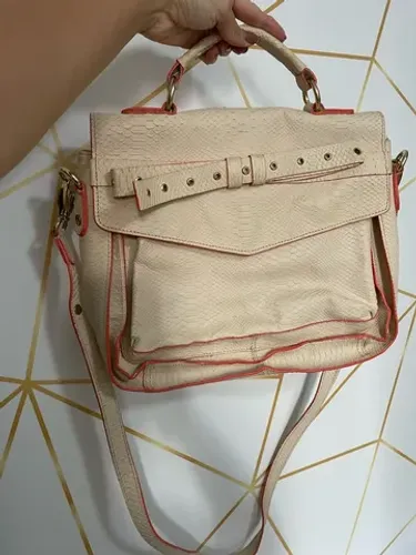 Bolsa tiracolo carteiro bege coral Maria Filó