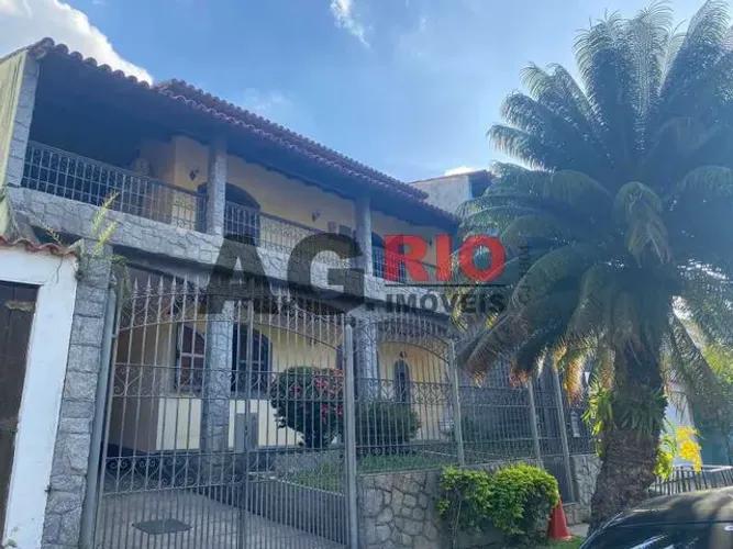 Casa em Condomínio - Duplex / Residencial / Vila Valqueire