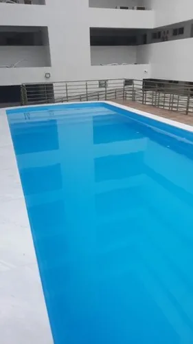 Primeira quadra do mar. Apartamento TÉRREO com ÁREA EXTERNA. . Pronto pra morar