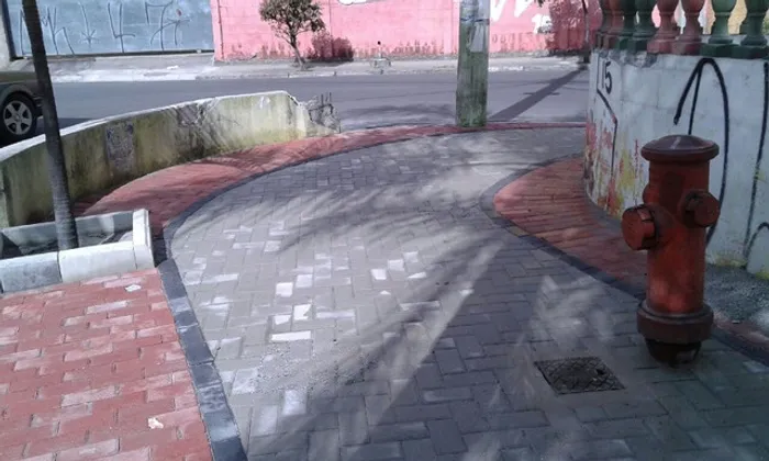 Colocação de bloquete - Pisos Intertravado