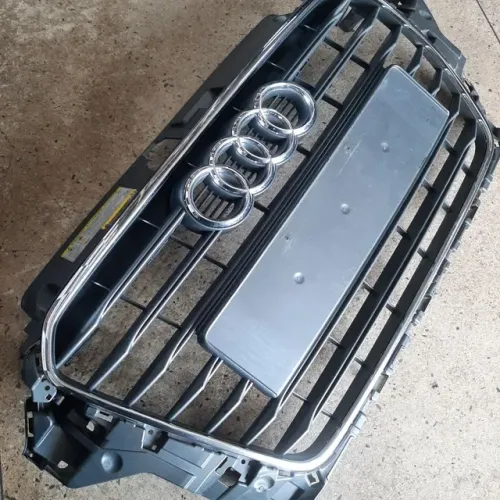 Grade Semi nova Original Audi A3 2017 até 2021, Loja física peças em Geral 