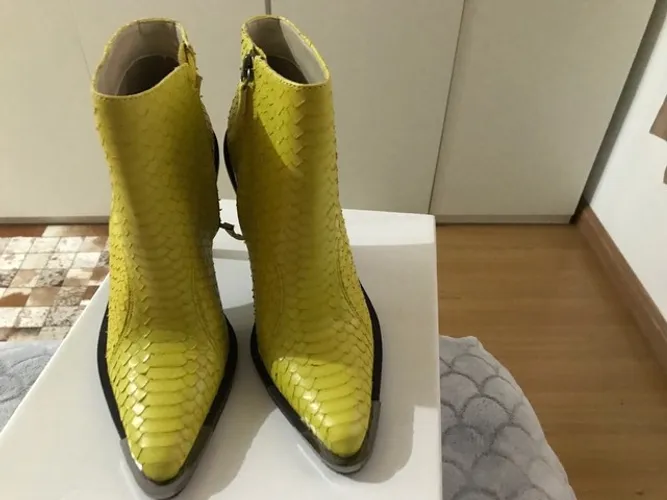 Bota Animale