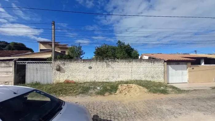 Terreno em Condomínio Village da Penha II: 14x18m, murado com portão de garagem e infraest