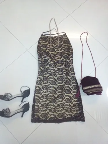Vestido Rendado Importado