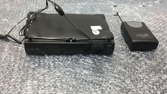 Microfone Lyco Uh01li Sem Fio Uhf Headset Lapela Perfeito!!