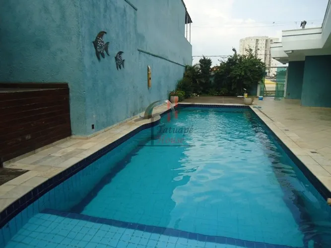 Casa com piscina na vila formosa