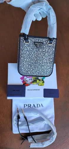 Bolsa Prada Com Apliques em Cetim