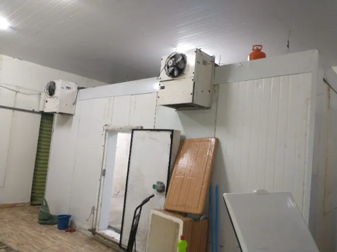 Câmara fria / frigorífica -18°C trifásico 220V
