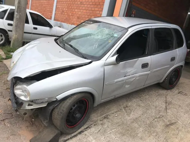 Sucata corsa 1.0 2001