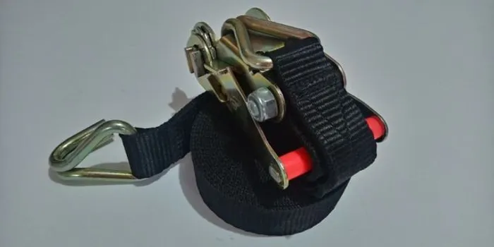 Fita Cinta Catraca para amarração de cargas de até 500 kg 35 mm (3,5 cm) x 05 metros