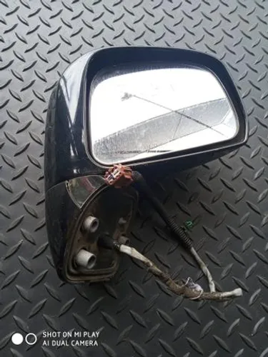 Nissan tiida retrovisor lado direito preto.