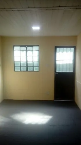 Vendo R$70,000 /Aluga se casa aconchegante de vila