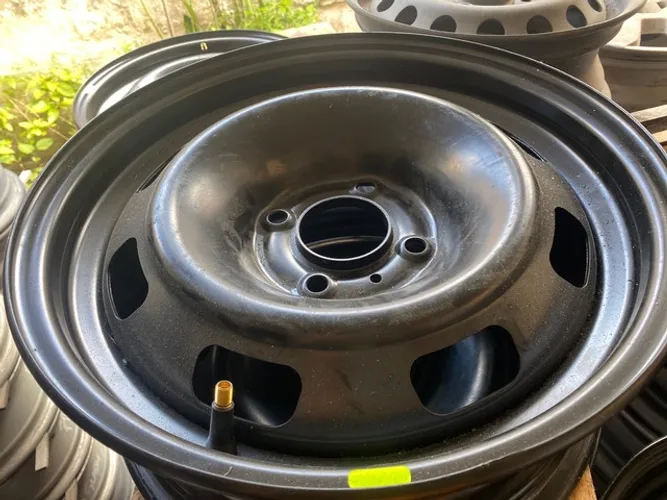 Roda Citroen /Peugeot aro 15 de ferro original unidade valor mínimo 