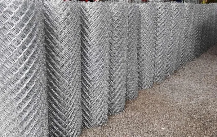 Alambrado fio 14" malha Guerra de Preço - No fear 75/80 R$ 11,89