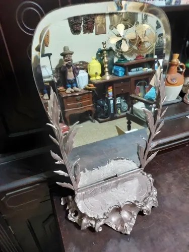 ESPELHO ANTIGO LUIS XV COM APARADOR EM METAL RARIDADE 