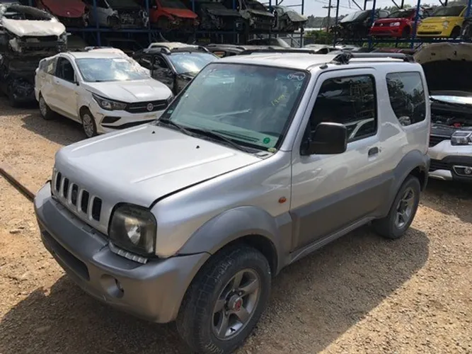 Sucata para retirada de peças Suzuki jimny 2020 lataria e mecanica 