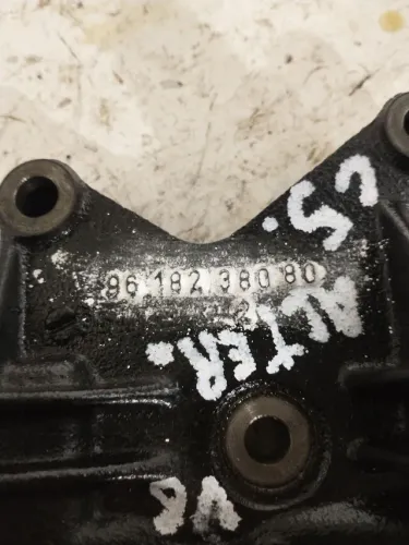 Suporte alternador Citroen c5 2005