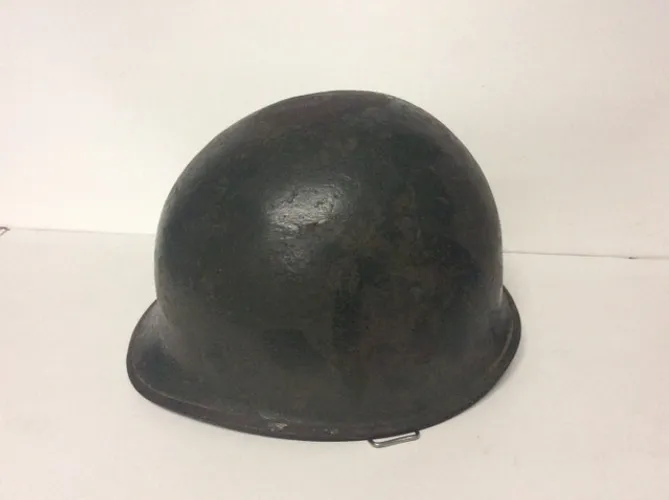Capacete antigo de ferro