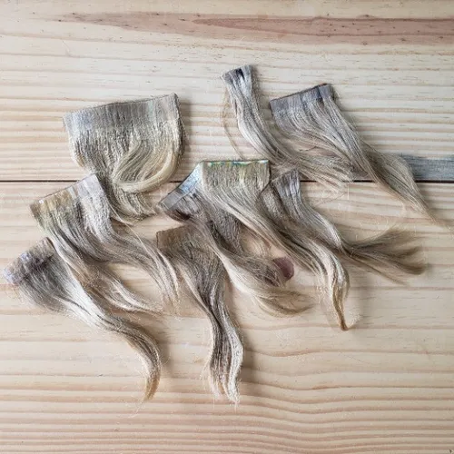 Cabelo Humano Loiro na Tela