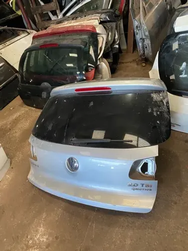 Tampa traseira Tiguan 2012