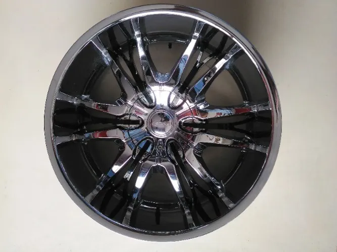 Rodas Aro 22 Cattivo Designs FD 6x135 6x139 9,5 30 Cromada Detalhes Preto