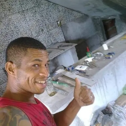 Faço serviço de pedreiro