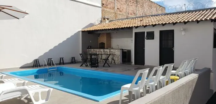 Aluga-se flat  mobiliado e sem mobilia, em condomínio, prox. centro/jbs/Sta casa
