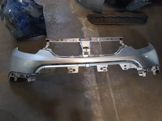 Parachoque Renault Duster 2020 2021 2022 2023