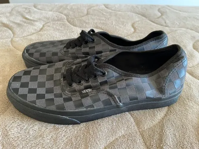 Tenis Vans authentic quadriculado