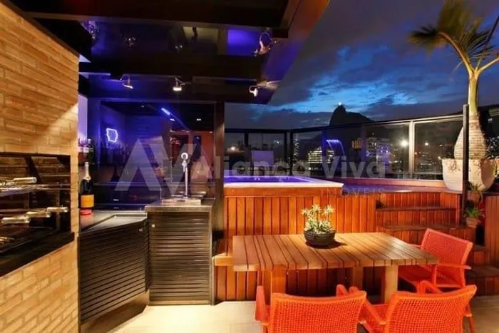 Botafogo | Apartamento 3 quartos, sendo 2 suites