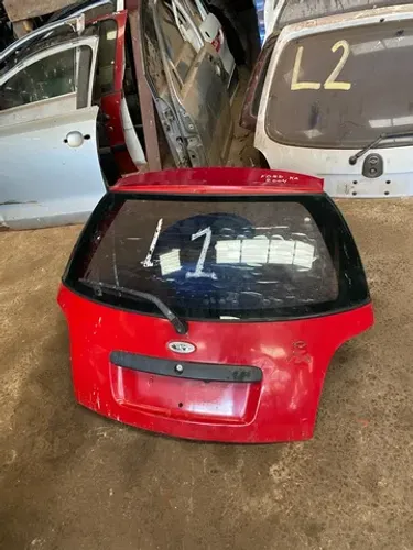 Tampa traseira Ford Ka 2004
