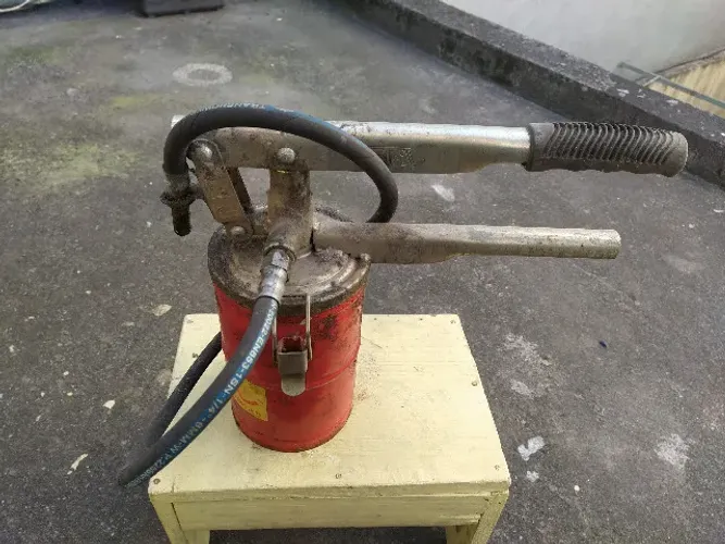 Engraxadeira - 1 kilo 