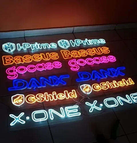 Led neon. Placa luminosa 
