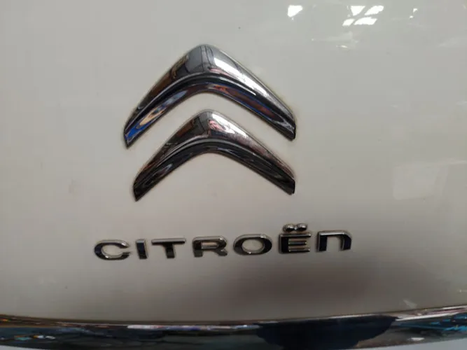 Emblemas da tampa traseira Citroen C3