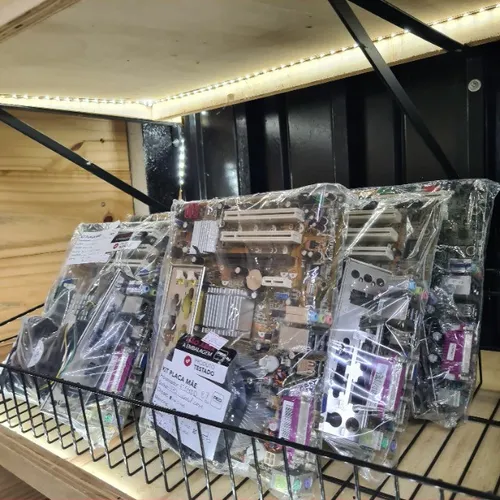 Kit Placa Mãe 775 e Processador DDR2 + Cooler e Espelho. A partir de 135