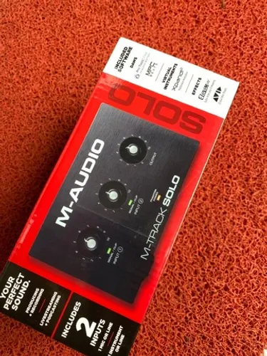 Placa de áudio M ÁUDIO