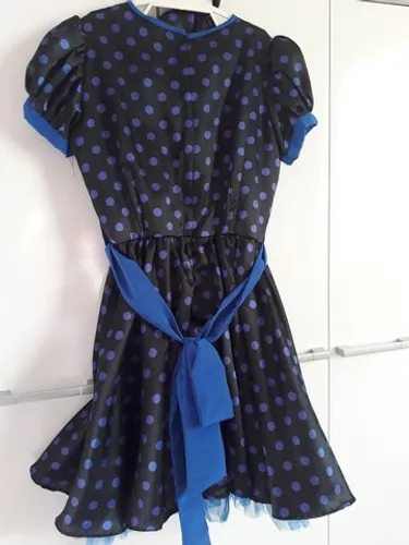 Vestido Seda. Veste até 7 anos