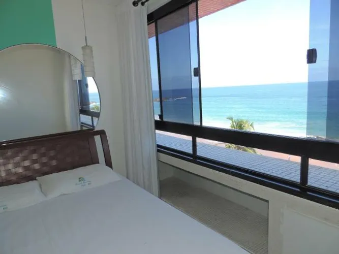 Barra Flat 403 - Localização Maravilhosa !! Vista mar deslumbrante !!