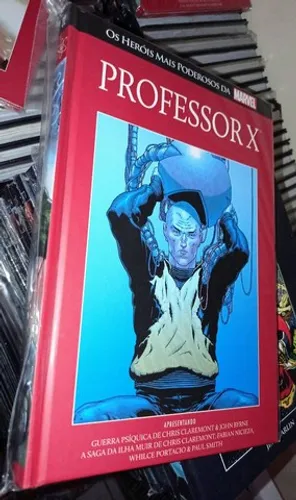 Professor X salvat capa vermelha