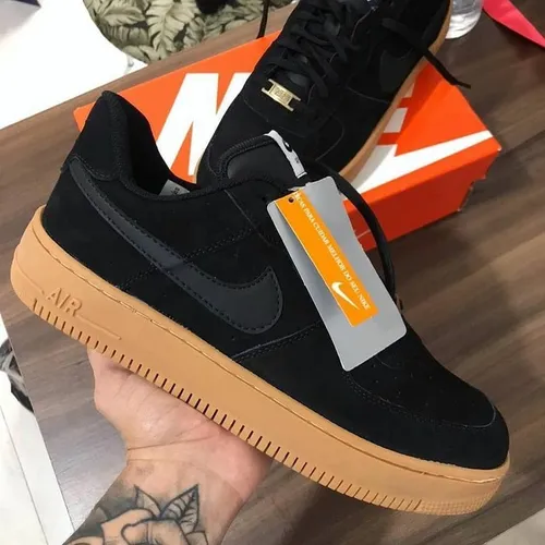 Tênis Nike Air Force lindo mesclado