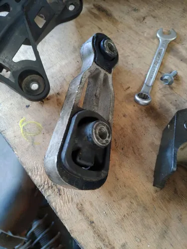 Coxim inferior Citroen C3