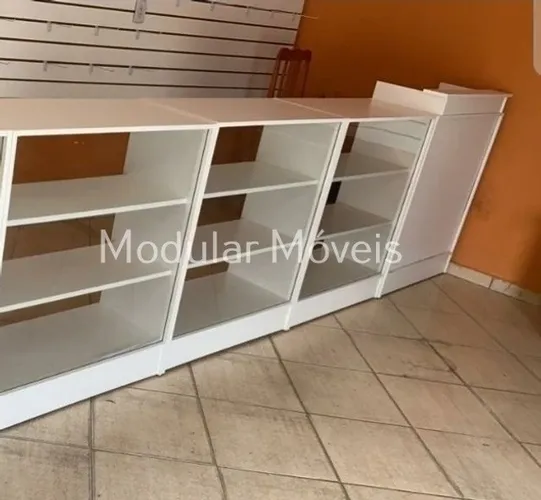 Balcão Caixa + 3 Balcões Vitrine